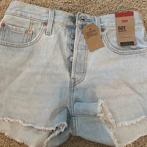 NWT levi’s 501 high rise shorts